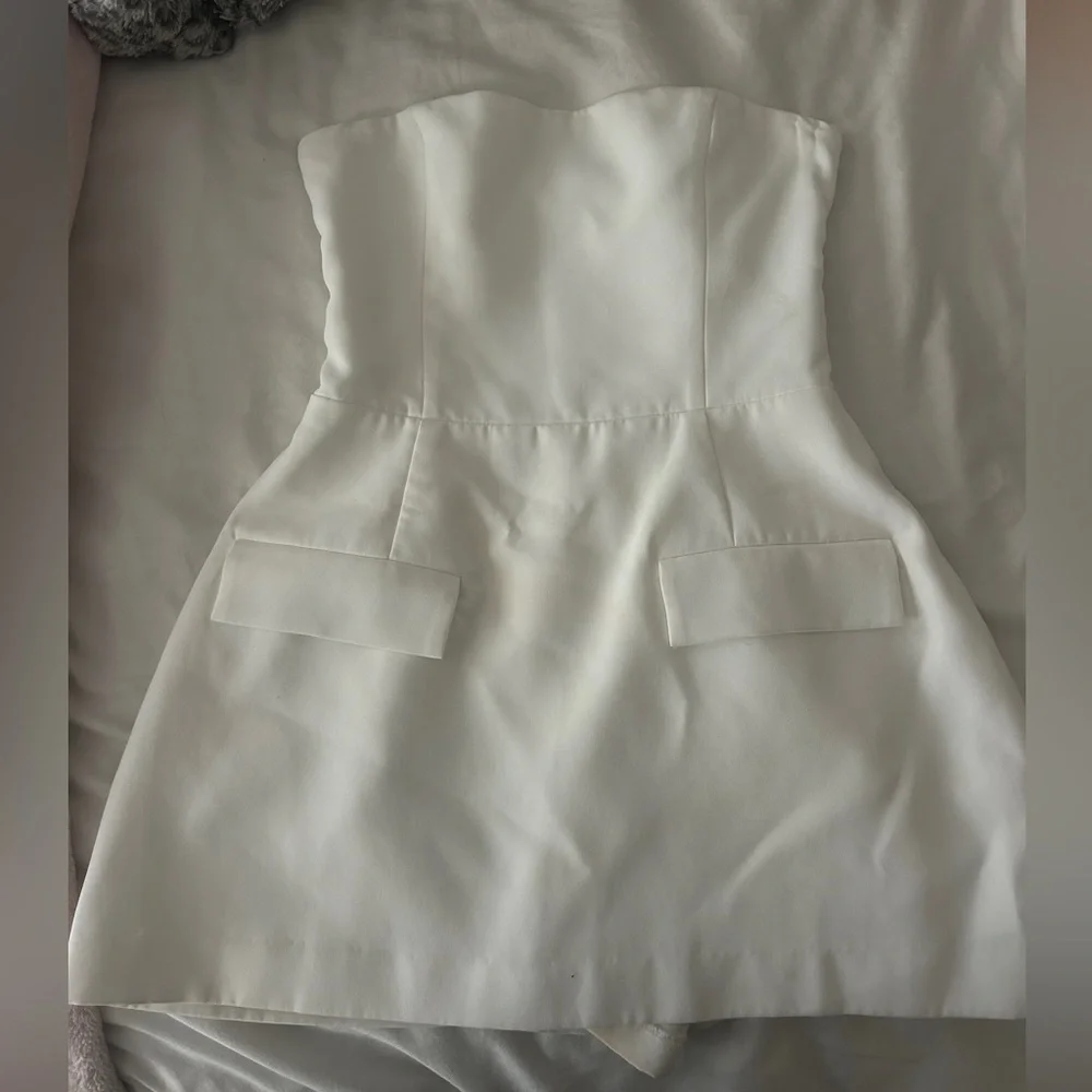 Amanda Uprichard X REVOLVE Bethany Romper - Picture 2 of 5